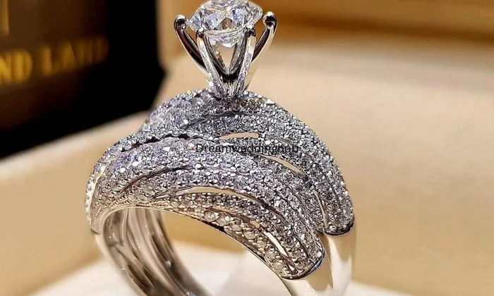 Kisna Diamond  Gold Jewellery  